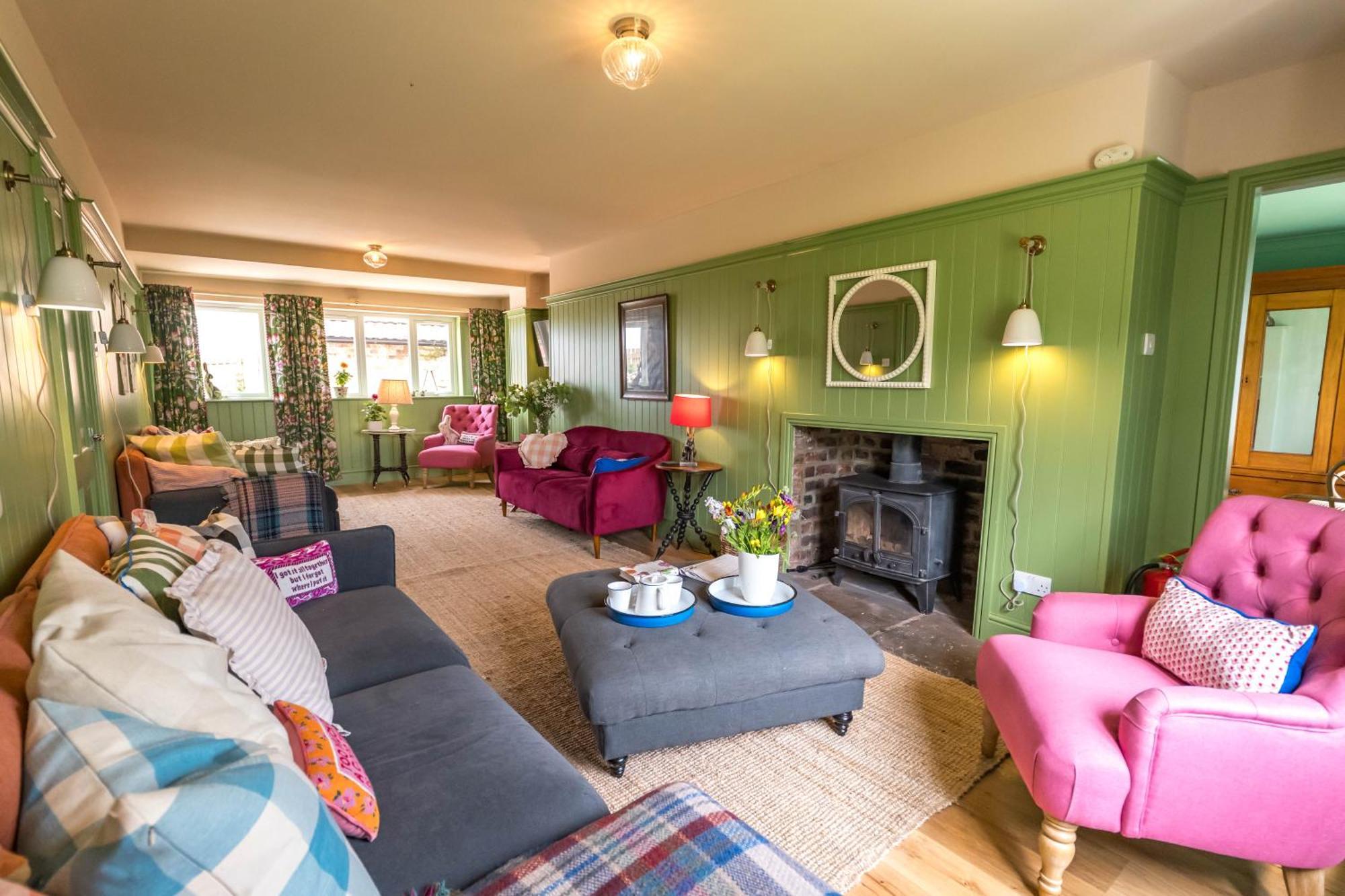 Large Country Cottage, Sleeps 8 - Spa Facilities, Garden Bar, Catering Services, Free Parking, Nature Reserve, Hen Parties Scunthorpe Zewnętrze zdjęcie