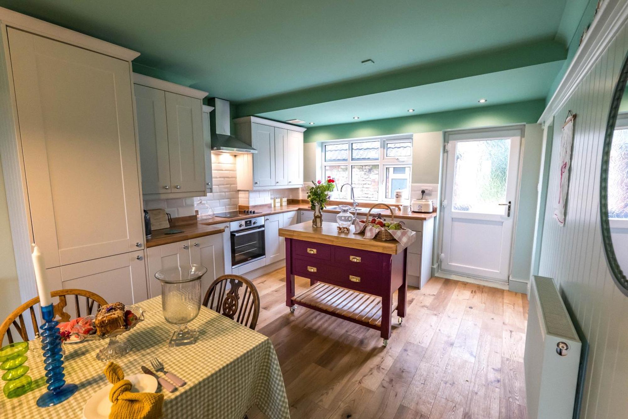Large Country Cottage, Sleeps 8 - Spa Facilities, Garden Bar, Catering Services, Free Parking, Nature Reserve, Hen Parties Scunthorpe Zewnętrze zdjęcie