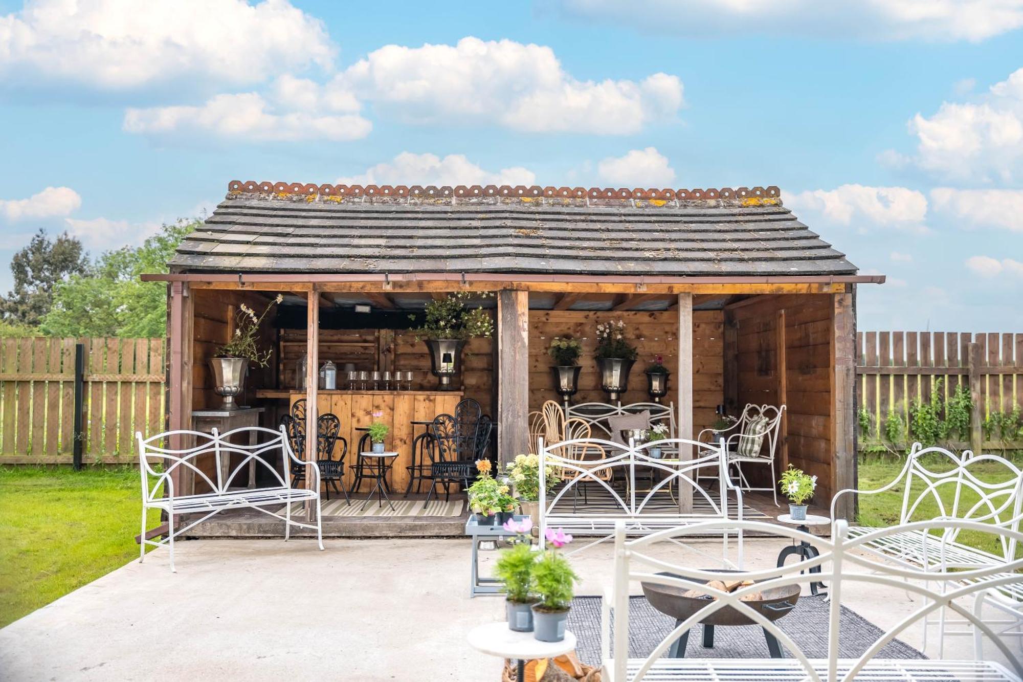 Large Country Cottage, Sleeps 8 - Spa Facilities, Garden Bar, Catering Services, Free Parking, Nature Reserve, Hen Parties Scunthorpe Zewnętrze zdjęcie